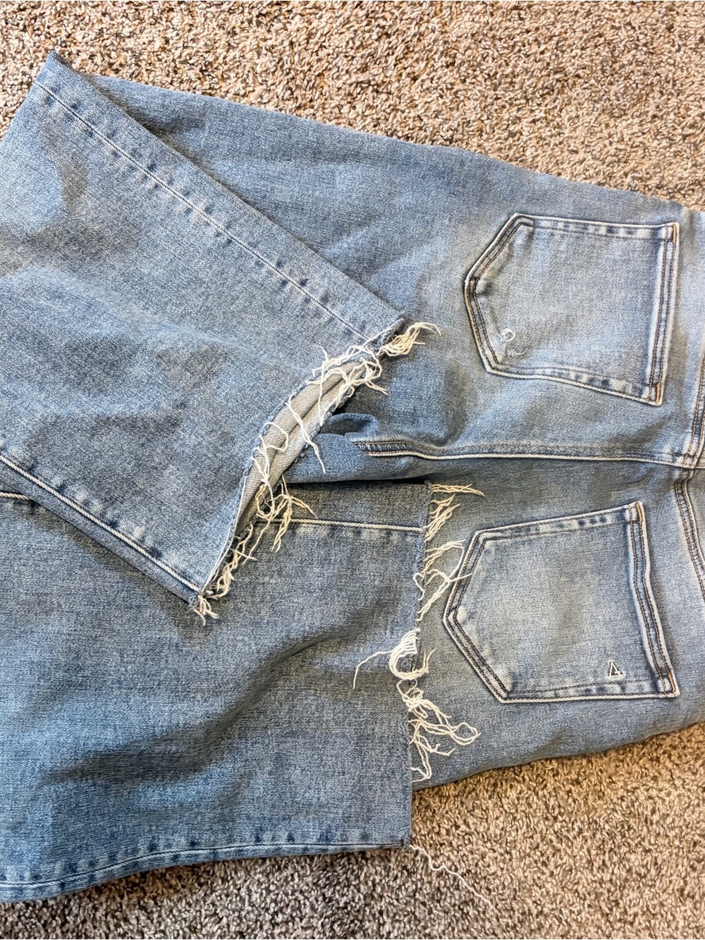 Light Wash Distressed Ankle Jeans for Women